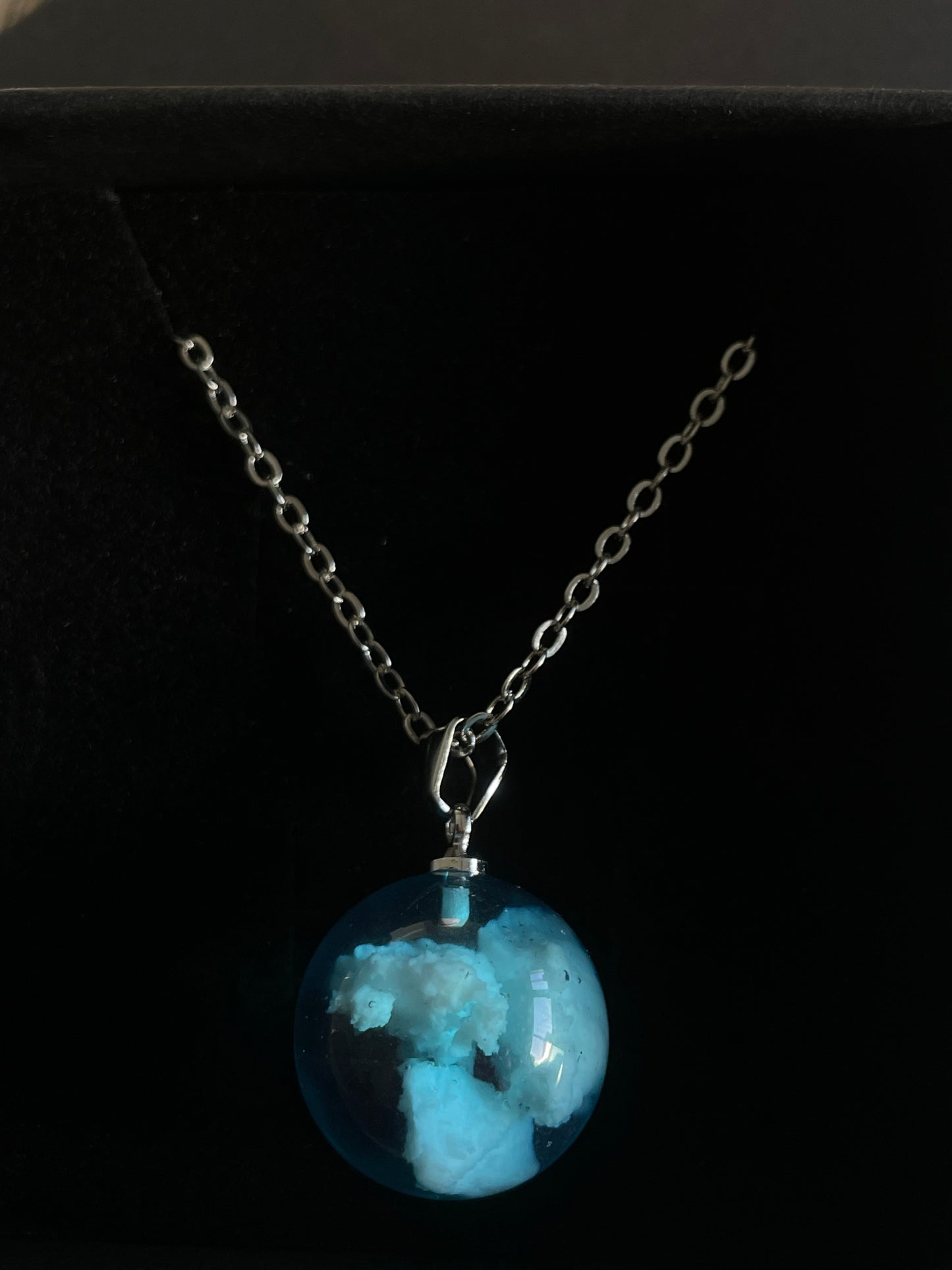 BLUE SKY NECKLACE PENDANT